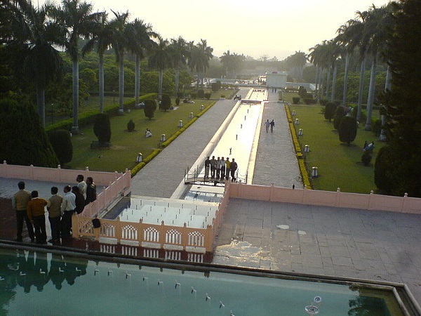 मुगल गार्डन