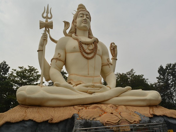 प्राचीन शिव मंदिर