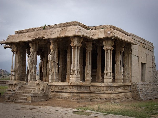 संगीत स्तंभ