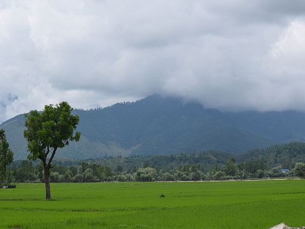 कश्मीर की लोलाब घाटी