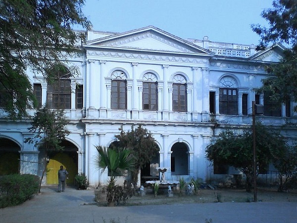 पुरानी हवेली