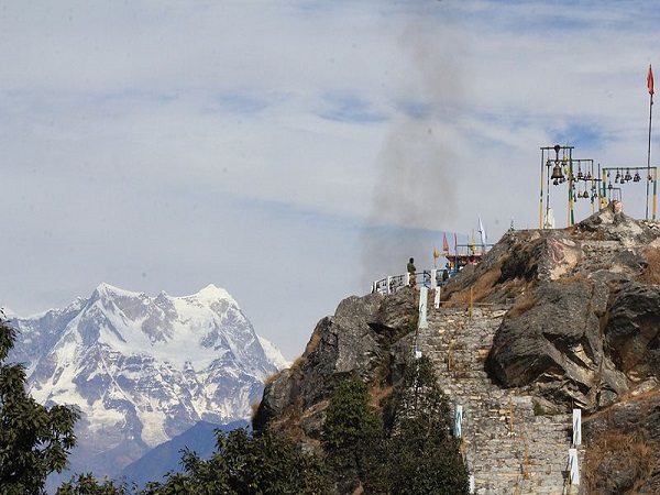 80 सीढ़ियों का सफर