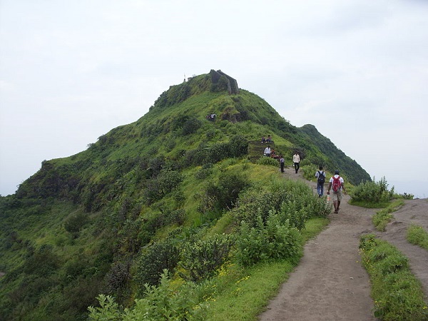 क्यों आएं पुरंदर फोर्ट ?