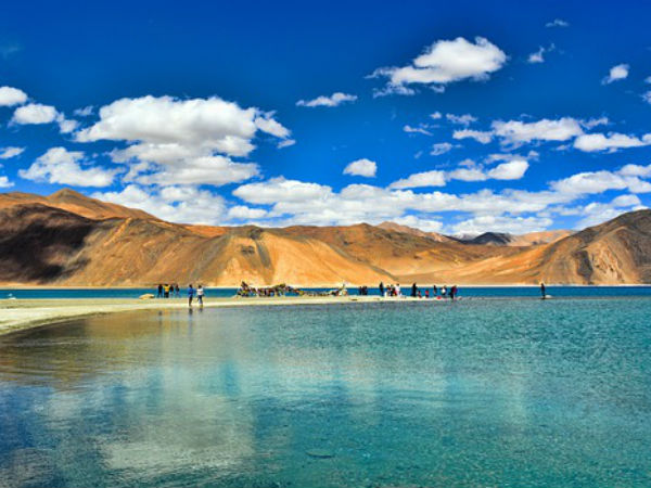 पैंगोंग झील