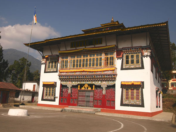 12. फेन्सांग मॉनेस्ट्री