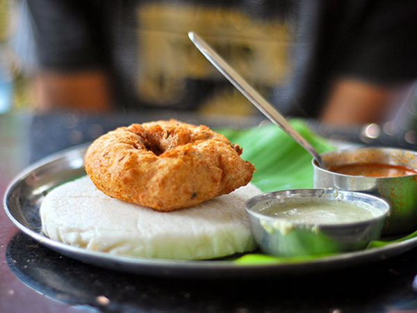 श्री राघवेंद्र स्टोर्स