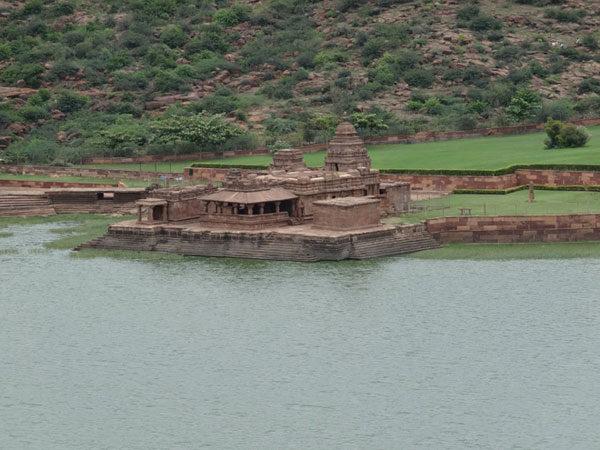 भूतनाथ मंदिरों का समूह