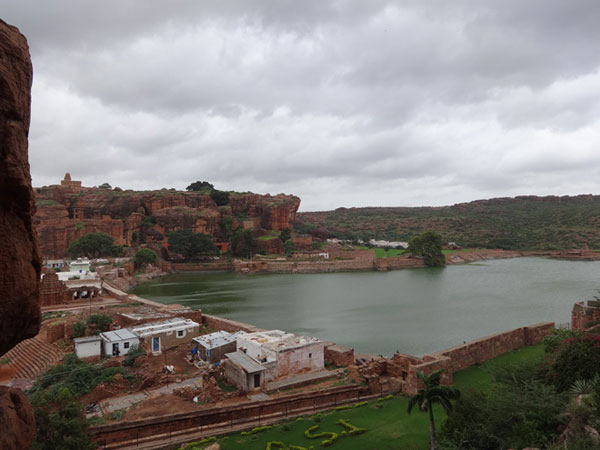अगस्तया झील