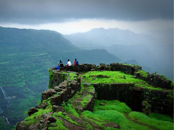 rajmachi fort rajmachi fort