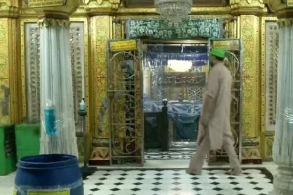 nizamuddin dargah nizamuddin dargah