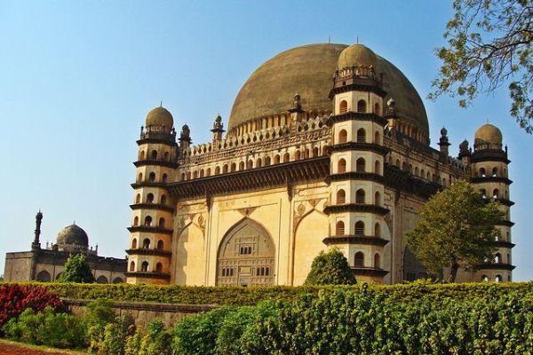 gol gumbaz gol gumbaz