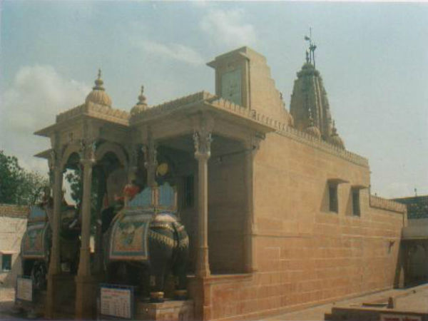 ब्रह्मा मंदिर