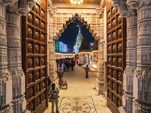 विशेष श्रृंगार और रुद्राभिषेक का भी शुल्क बढ़ा
