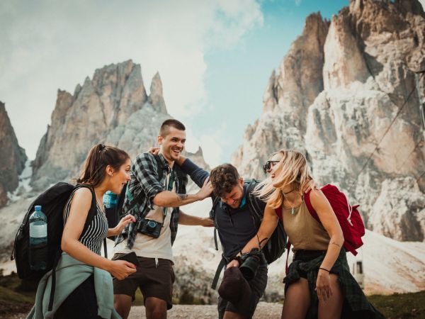 2. पहाड़ों पर बिता सकते हैं सुकून भरा पल