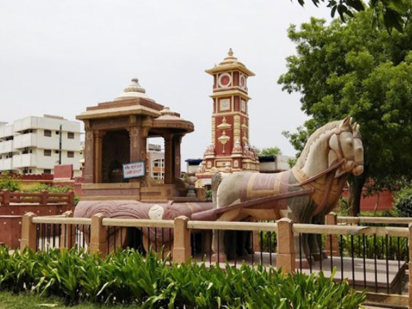4. गीता मंदिर (बिड़ला मंदिर)