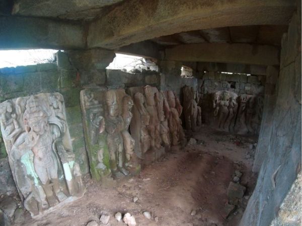 हजार साल पुराने मंदिर