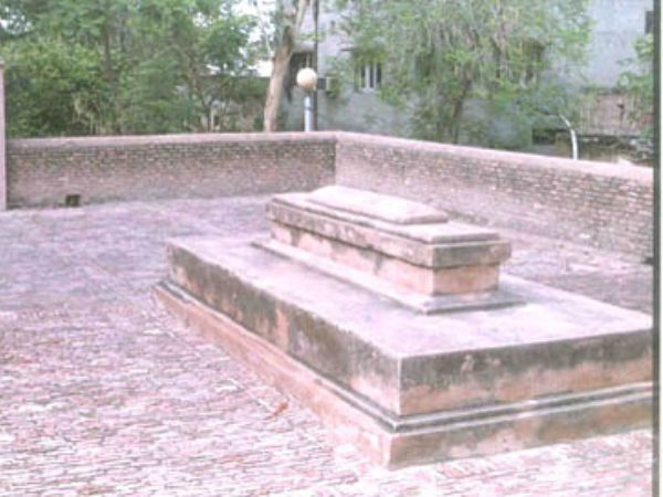 इब्रोहिम लोदी की कब्र